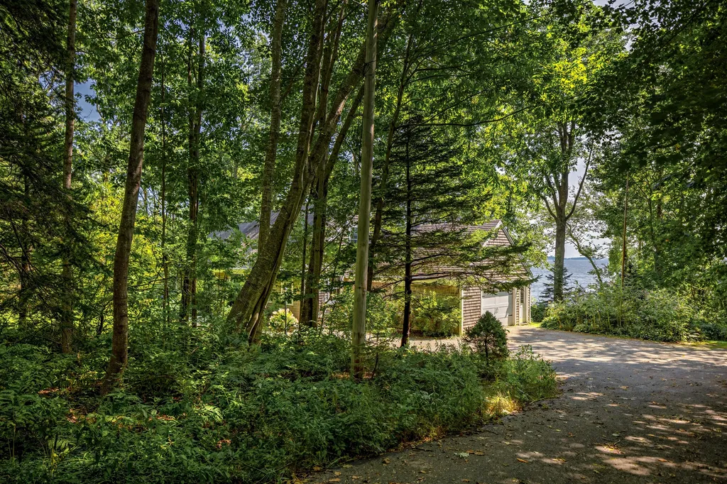 30 Springbrook Hill Road Camden ME 04843