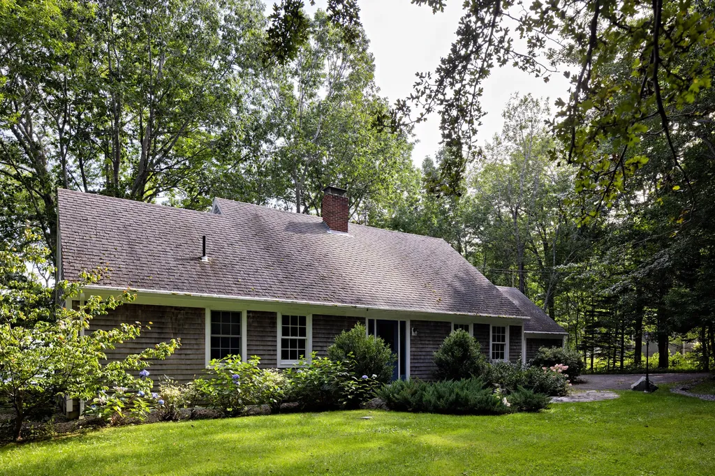 30 Springbrook Hill Road Camden ME 04843