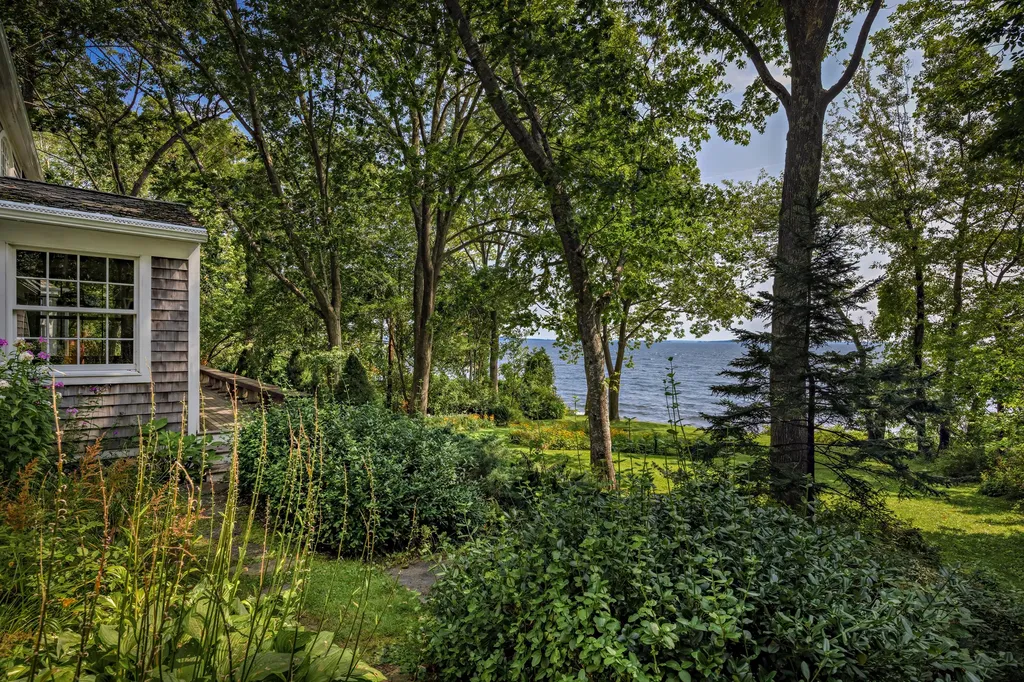 30 Springbrook Hill Road Camden ME 04843