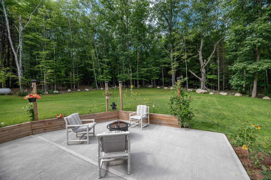 12 Gleason Farm Road Oakland ME 04963