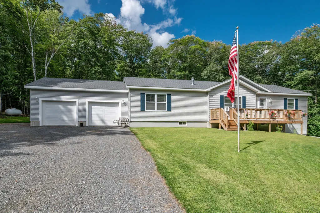 12 Gleason Farm Road Oakland ME 04963
