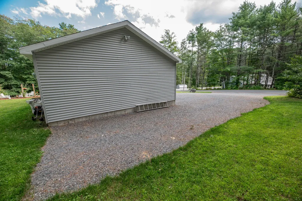 12 Gleason Farm Road Oakland ME 04963