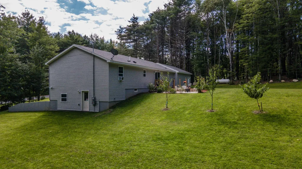 12 Gleason Farm Road Oakland ME 04963