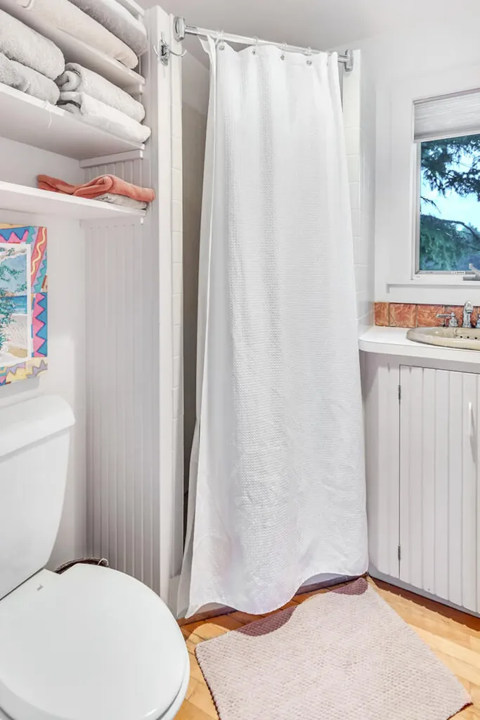 43 Bayberry Point Lane Brooklin ME 04616