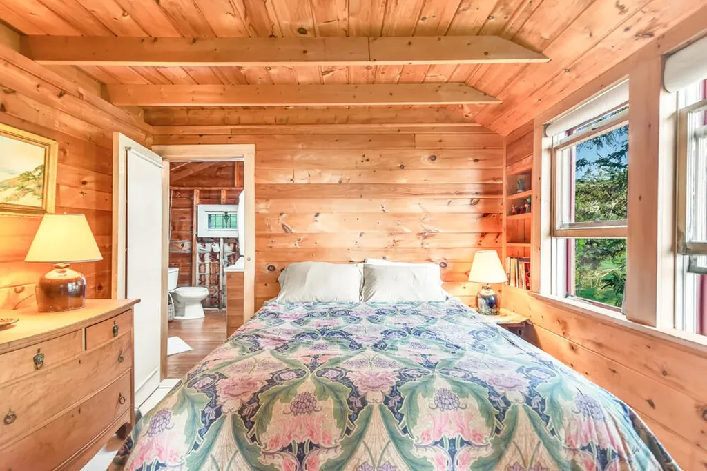 43 Bayberry Point Lane Brooklin ME 04616