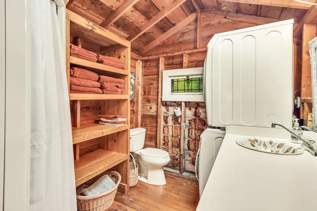 43 Bayberry Point Lane Brooklin ME 04616