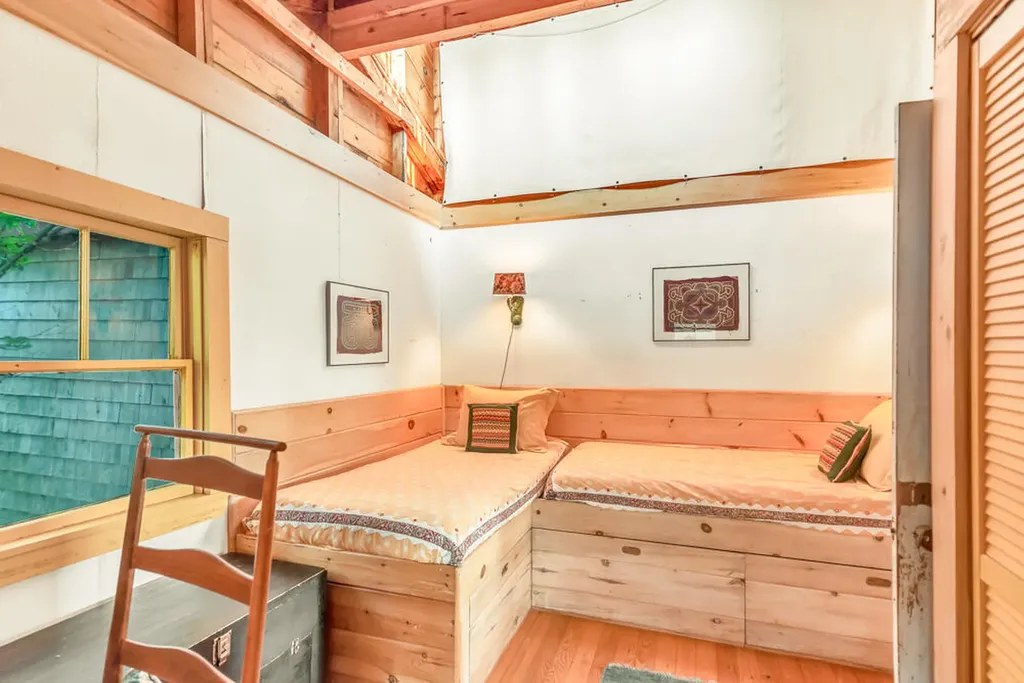 43 Bayberry Point Lane Brooklin ME 04616