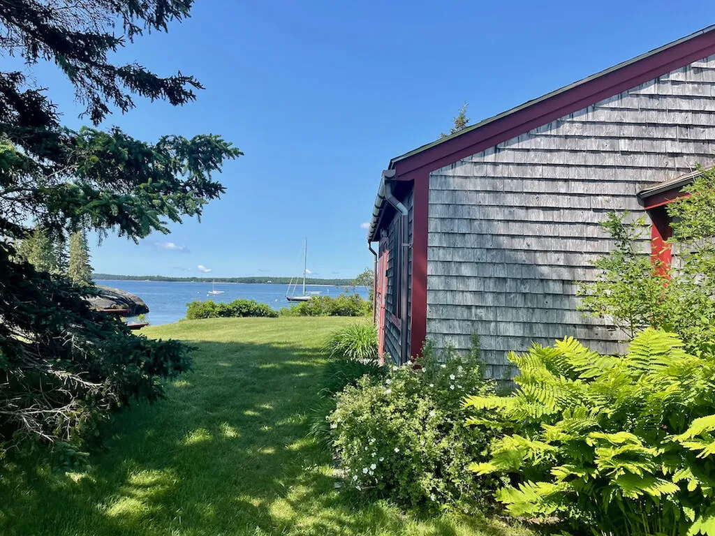 43 Bayberry Point Lane Brooklin ME 04616