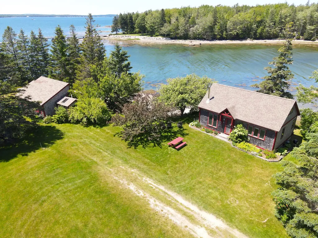 43 Bayberry Point Lane Brooklin ME 04616