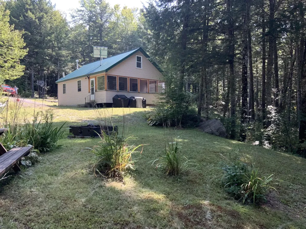 399 E Madagascal Pond Road Burlington ME 04417