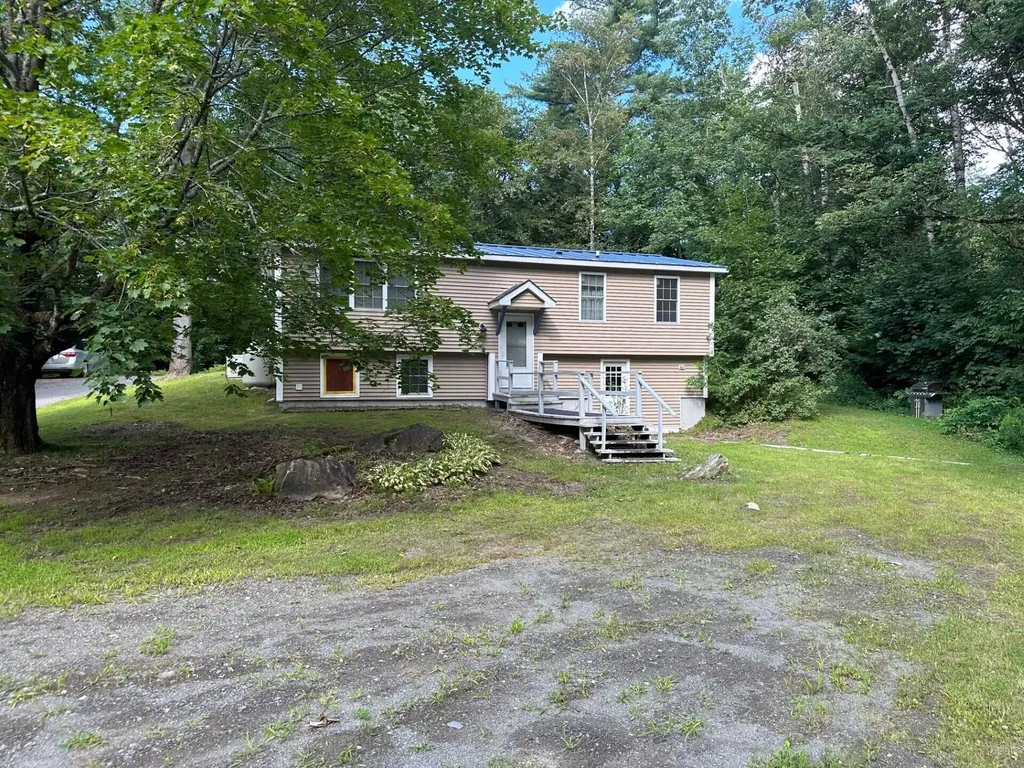 1172 Dexter Road Dover-foxcroft ME 04426