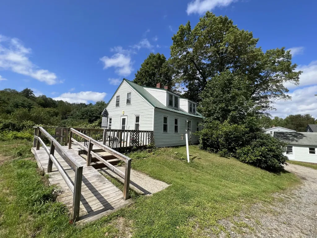 255 Harmons Corner Road Auburn ME 04210