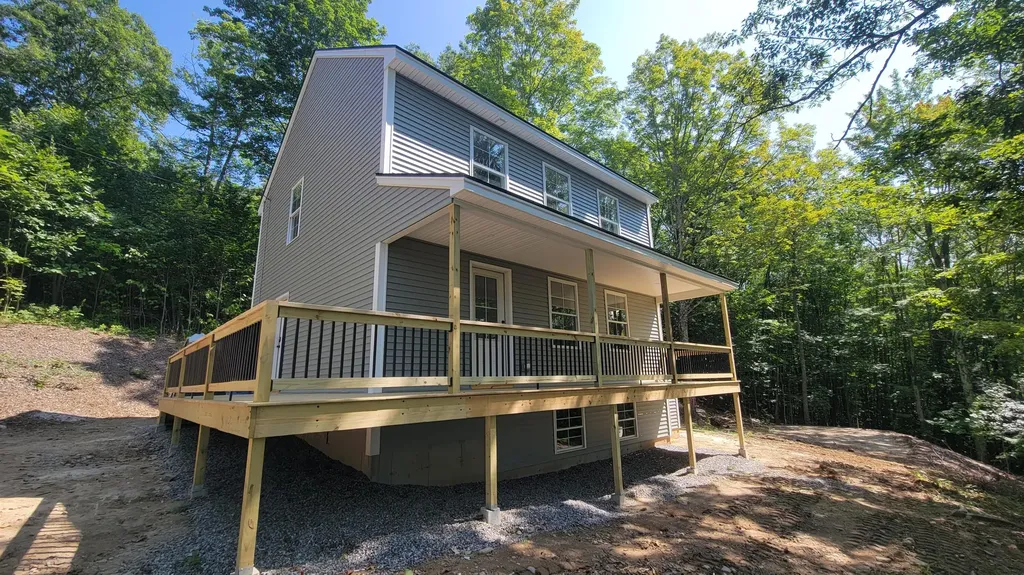 5 Waldron Drive Limerick ME 04048