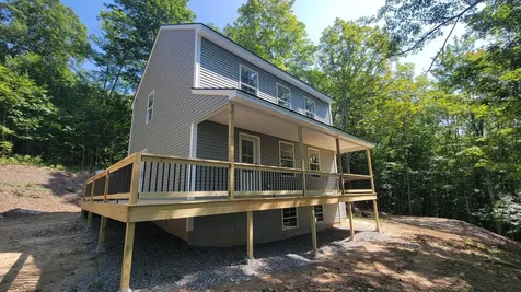 5 Waldron Drive Limerick ME 04048