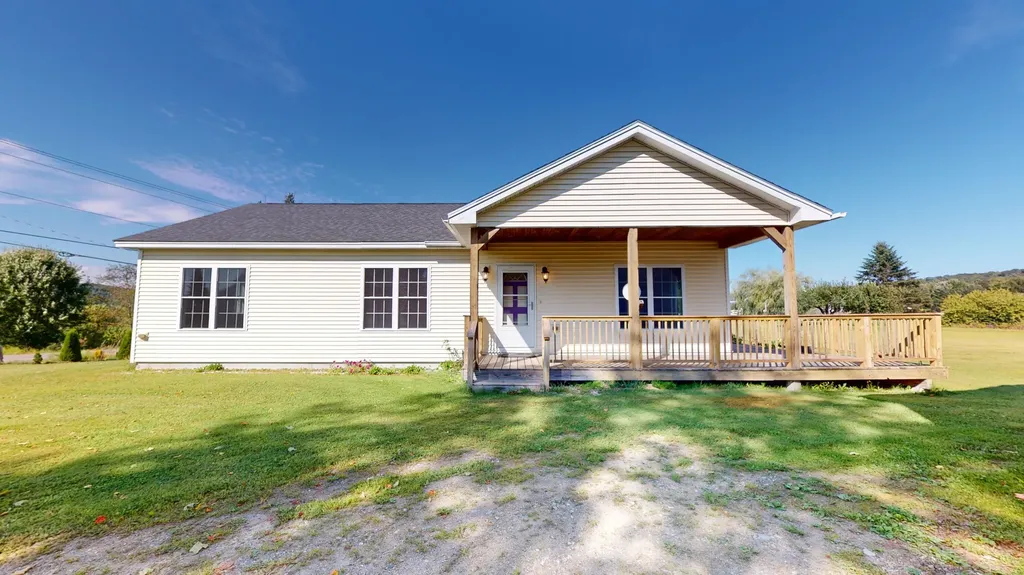 841 Gardiner Road Wales ME 04280