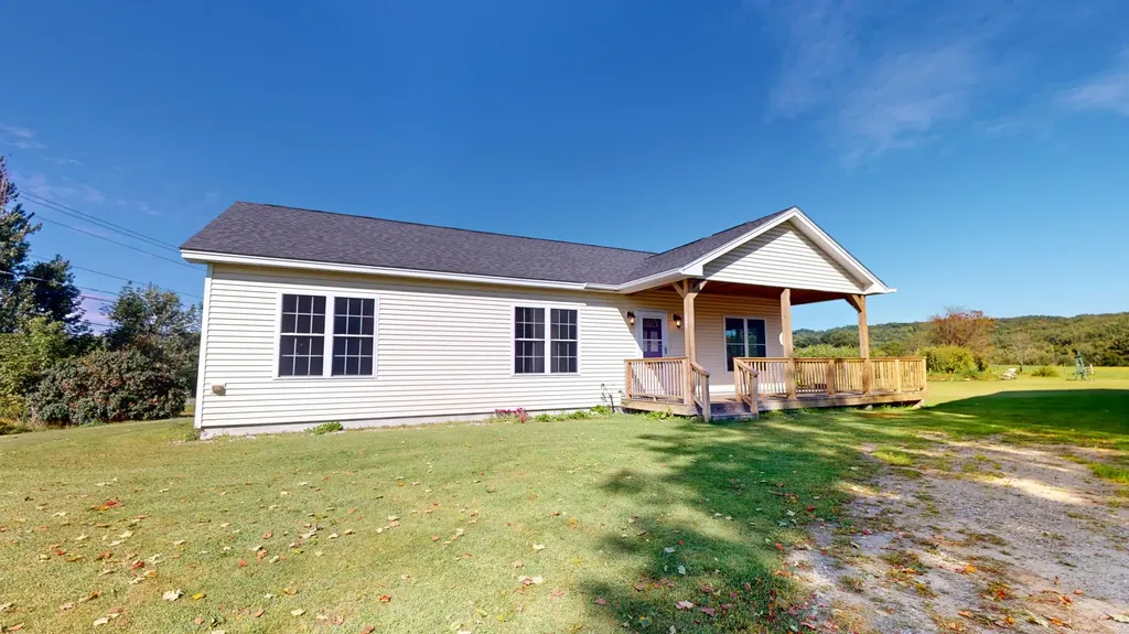 841 Gardiner Road Wales ME 04280