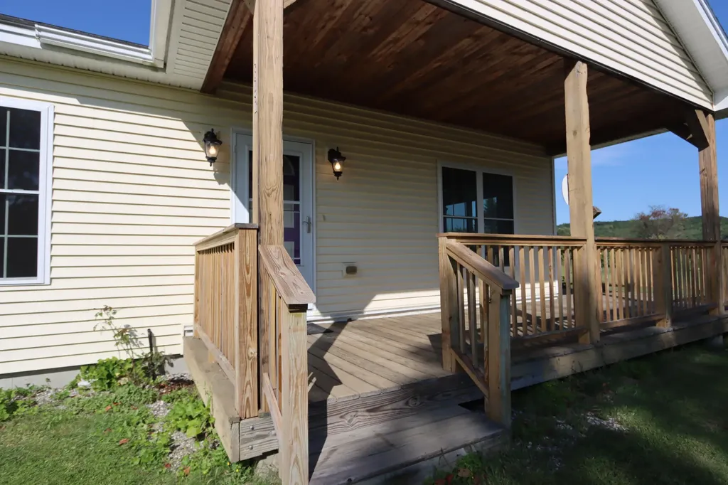 841 Gardiner Road Wales ME 04280