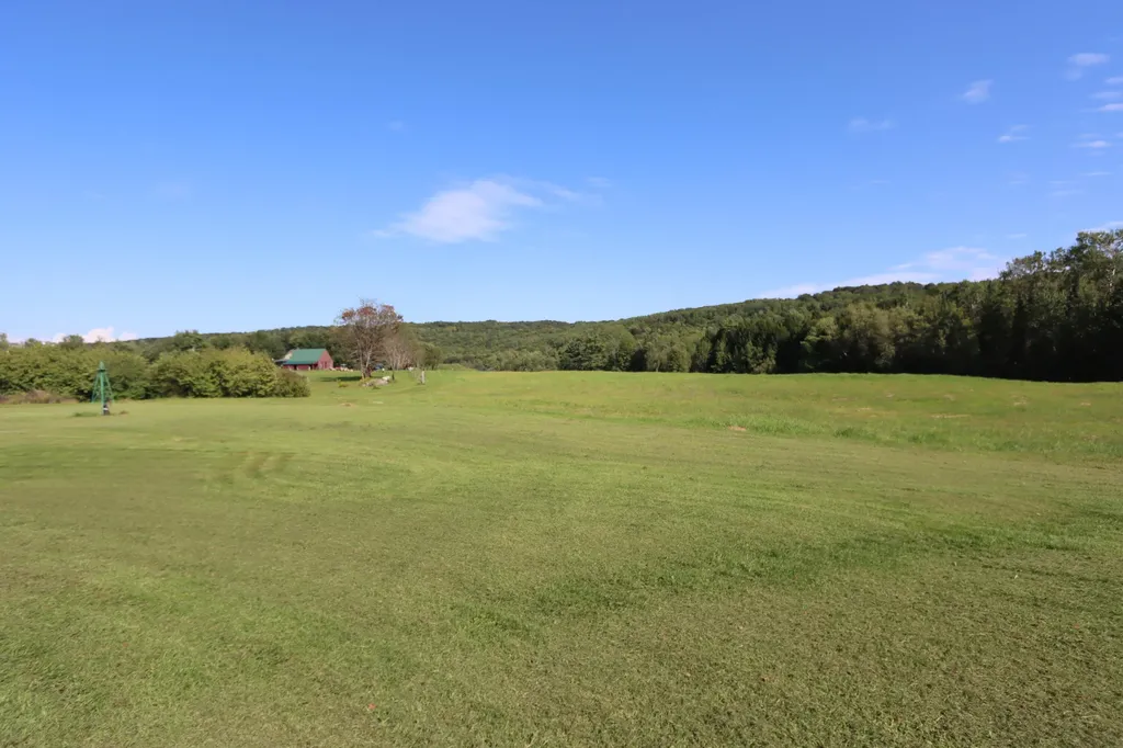 841 Gardiner Road Wales ME 04280