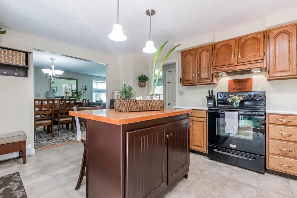 3 Ashwood Drive Saco ME 04072
