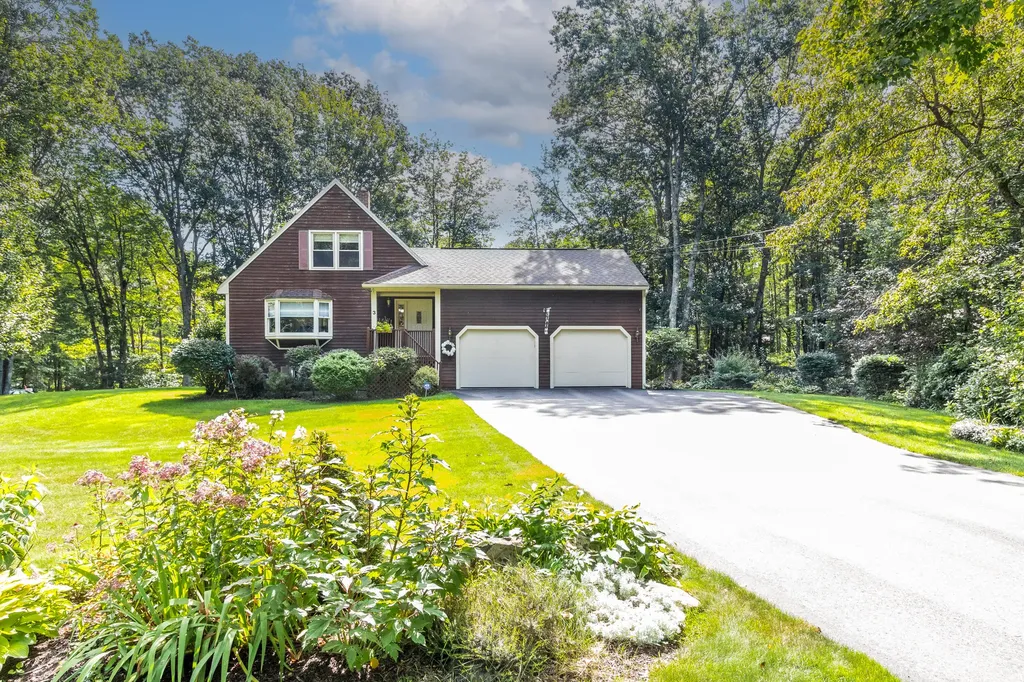 3 Ashwood Drive Saco ME 04072