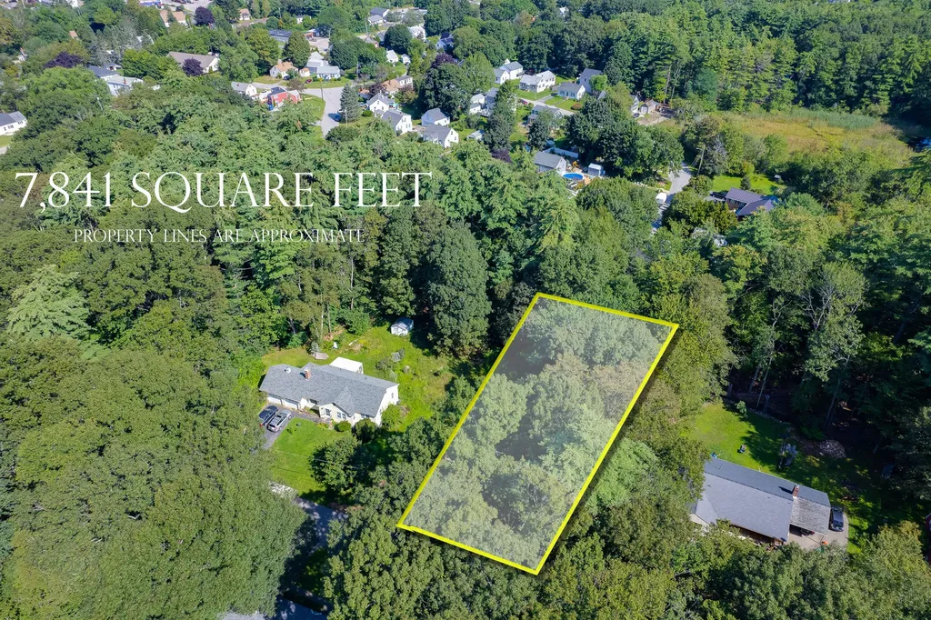 17 Page Street Kittery ME 03904