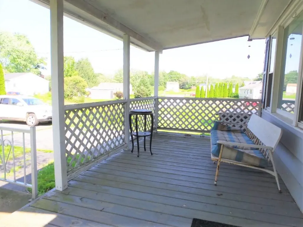 9 Kingman Road Fairfield ME 04937