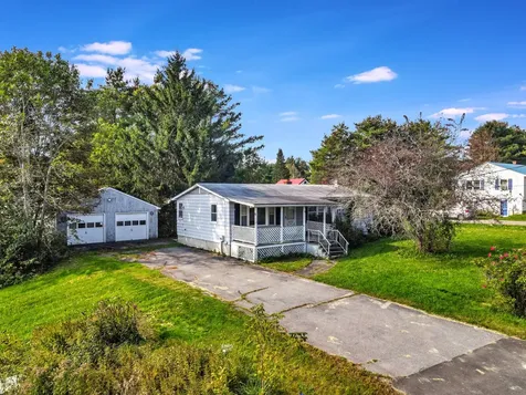 9 Kingman Road Fairfield ME 04937