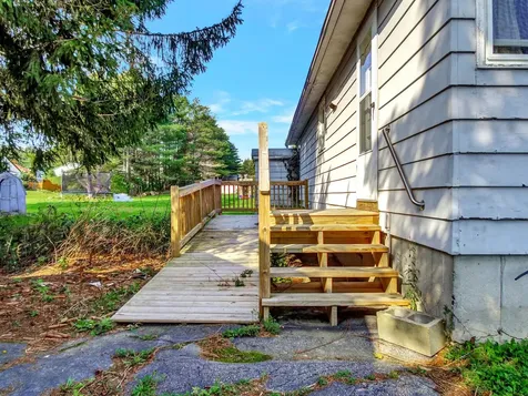 9 Kingman Road Fairfield ME 04937