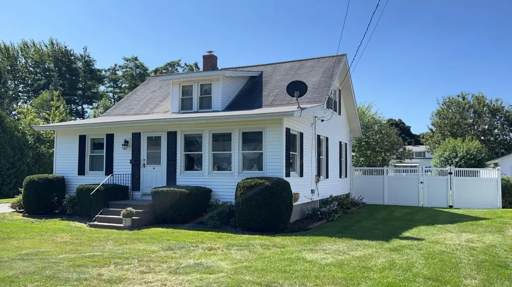 66 Fairfax Street Bangor ME 04401