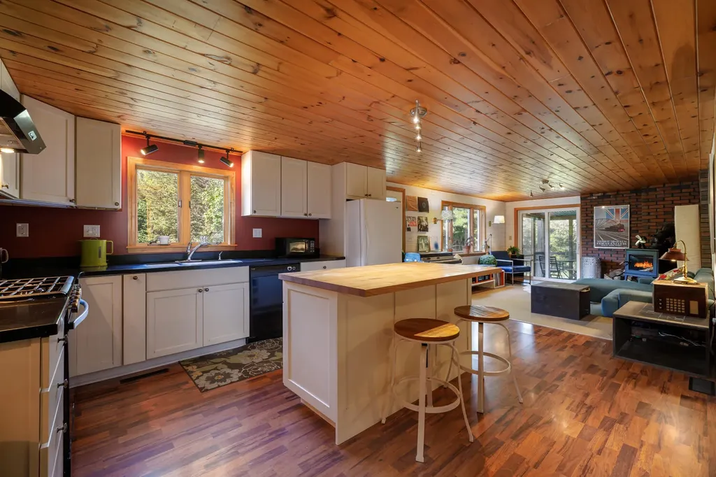 15 Evergreen Lane Bar Harbor ME 04609
