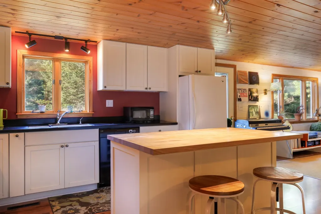 15 Evergreen Lane Bar Harbor ME 04609