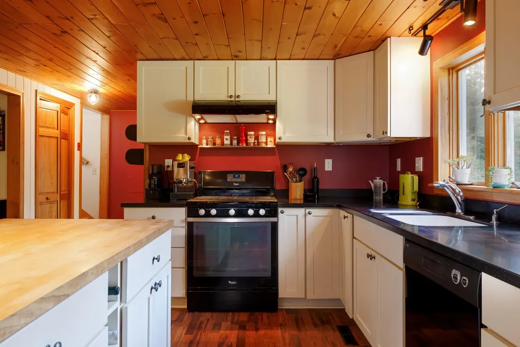 15 Evergreen Lane Bar Harbor ME 04609
