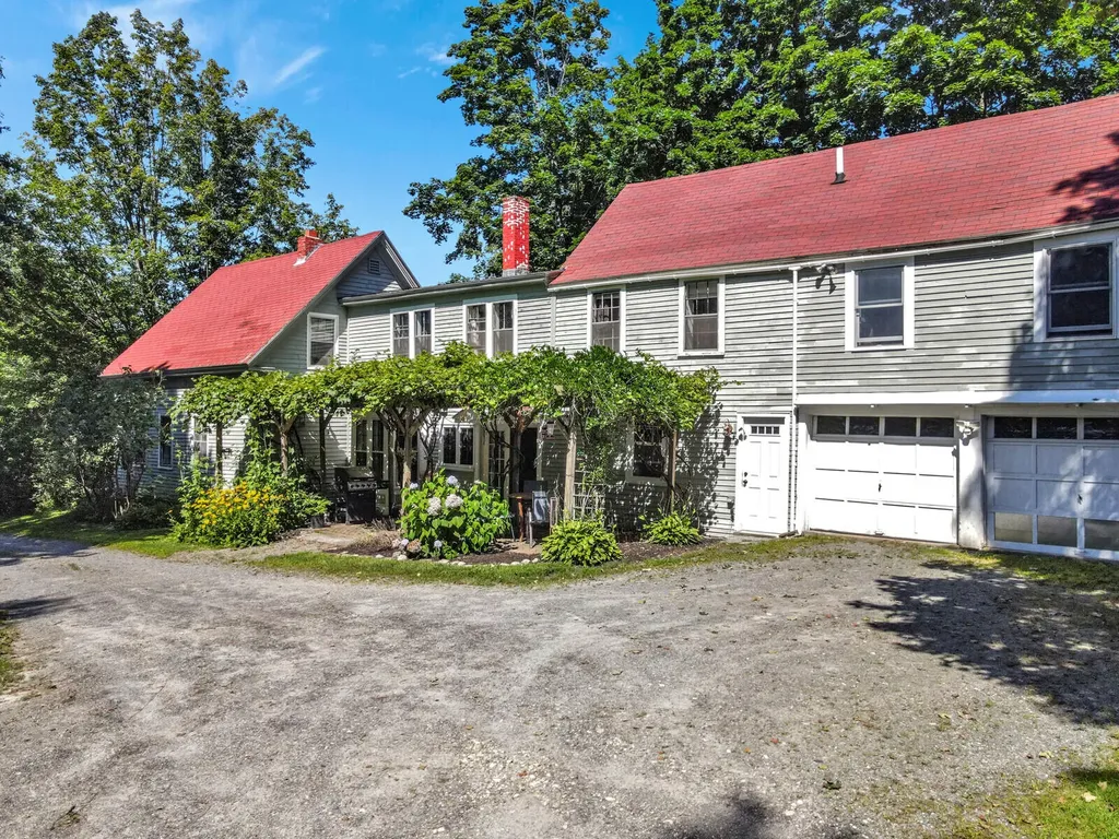 84 Central Street Gardiner ME 04345