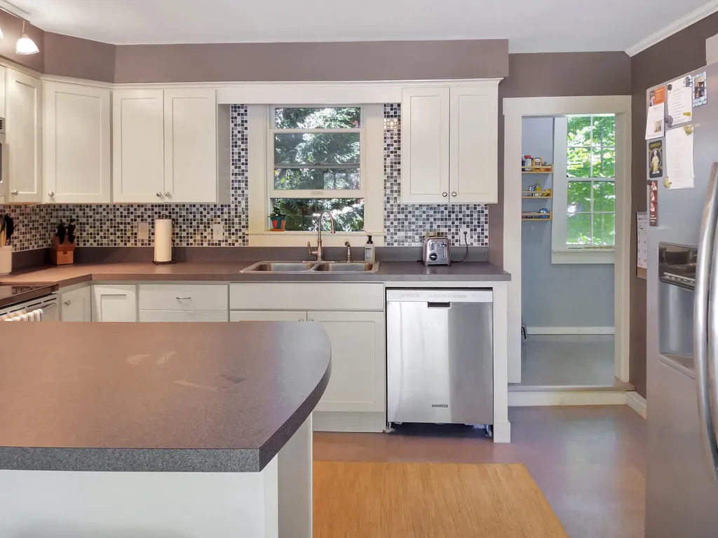 84 Central Street Gardiner ME 04345