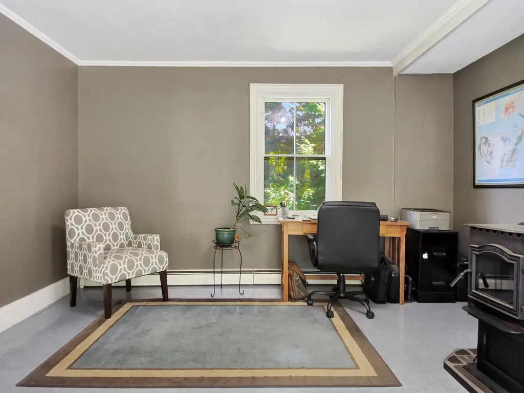 84 Central Street Gardiner ME 04345