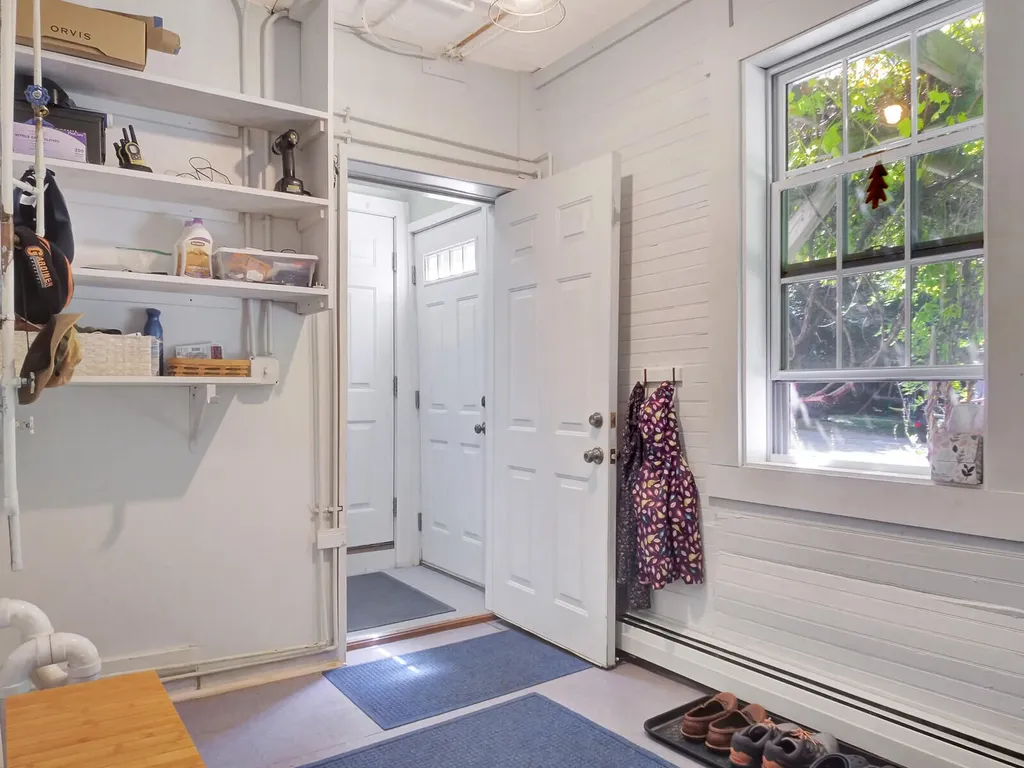 84 Central Street Gardiner ME 04345