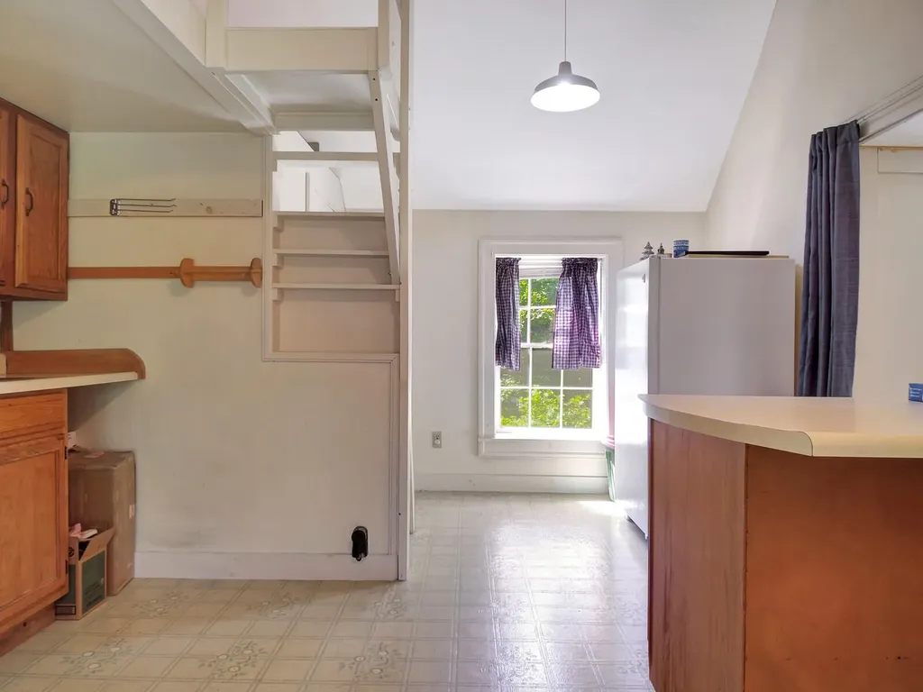 84 Central Street Gardiner ME 04345
