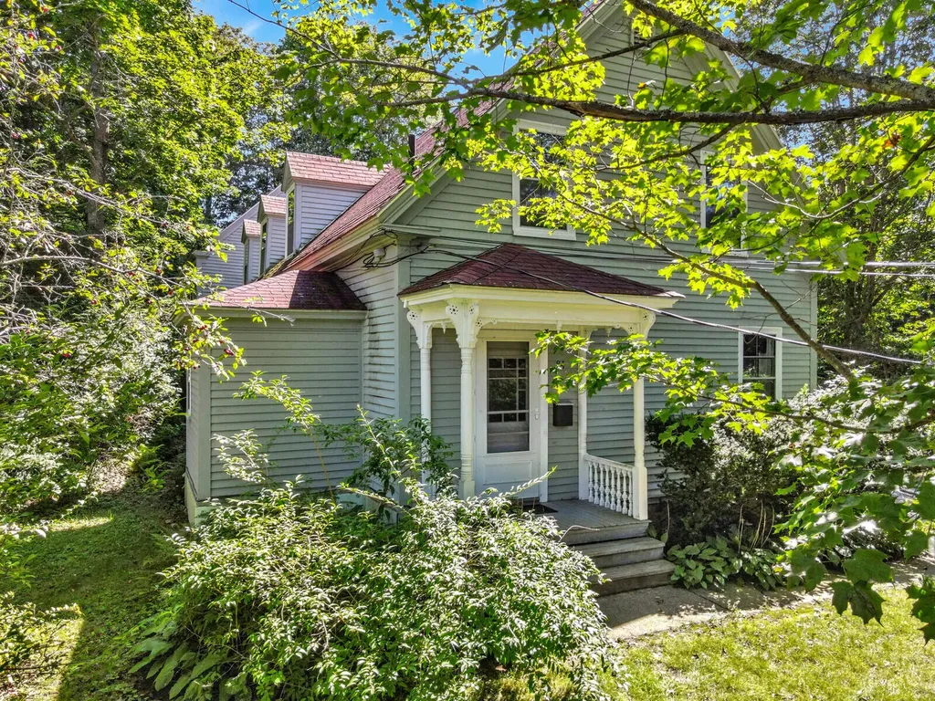 84 Central Street Gardiner ME 04345