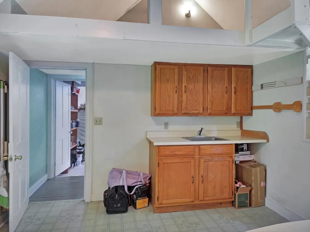 84 Central Street Gardiner ME 04345