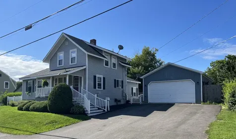 16 Lawn Avenue Rockland ME 04841
