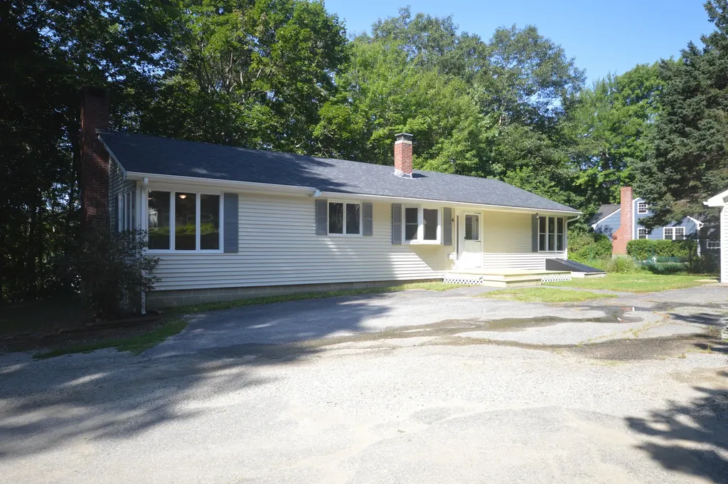 6 Summer Way Ellsworth ME 04605