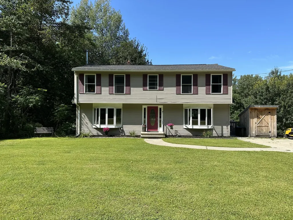 320 Garfield Road Minot ME 04258