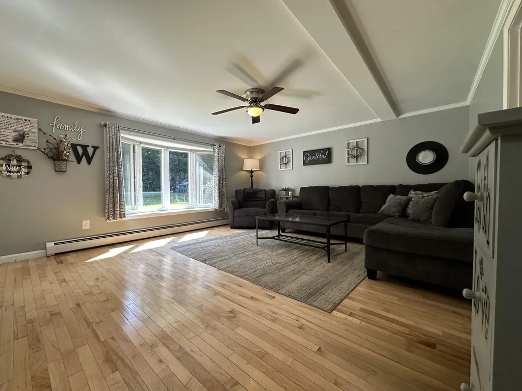 320 Garfield Road Minot ME 04258