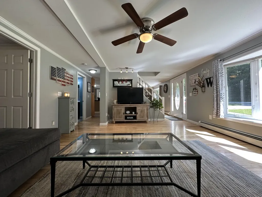 320 Garfield Road Minot ME 04258