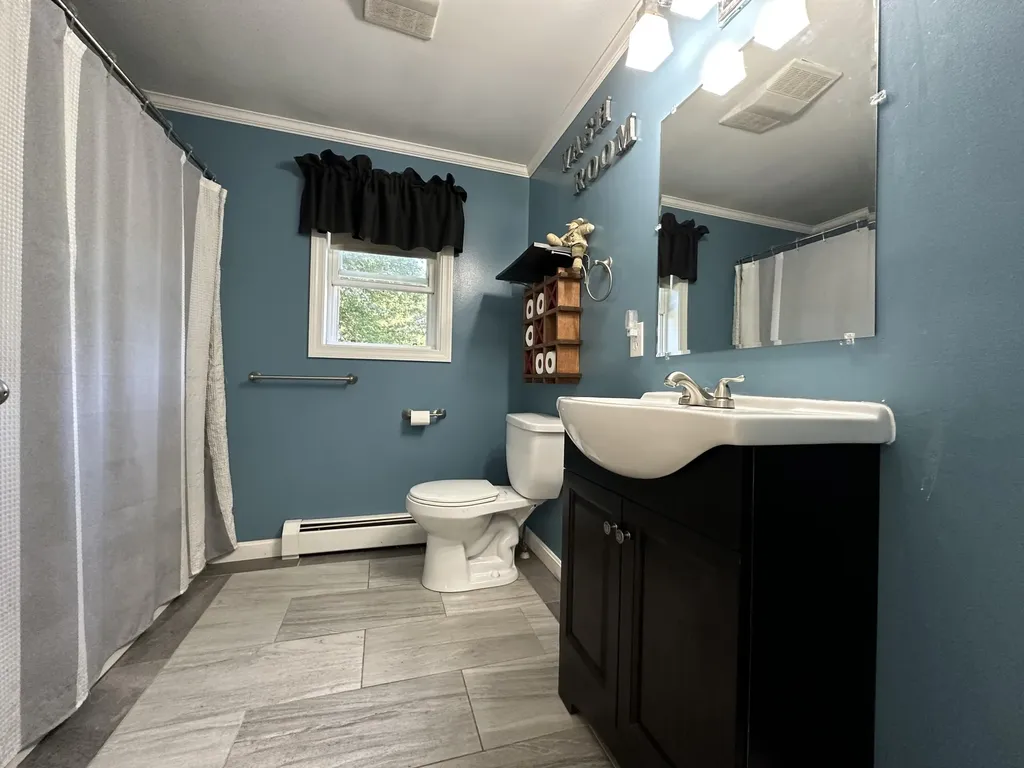 320 Garfield Road Minot ME 04258
