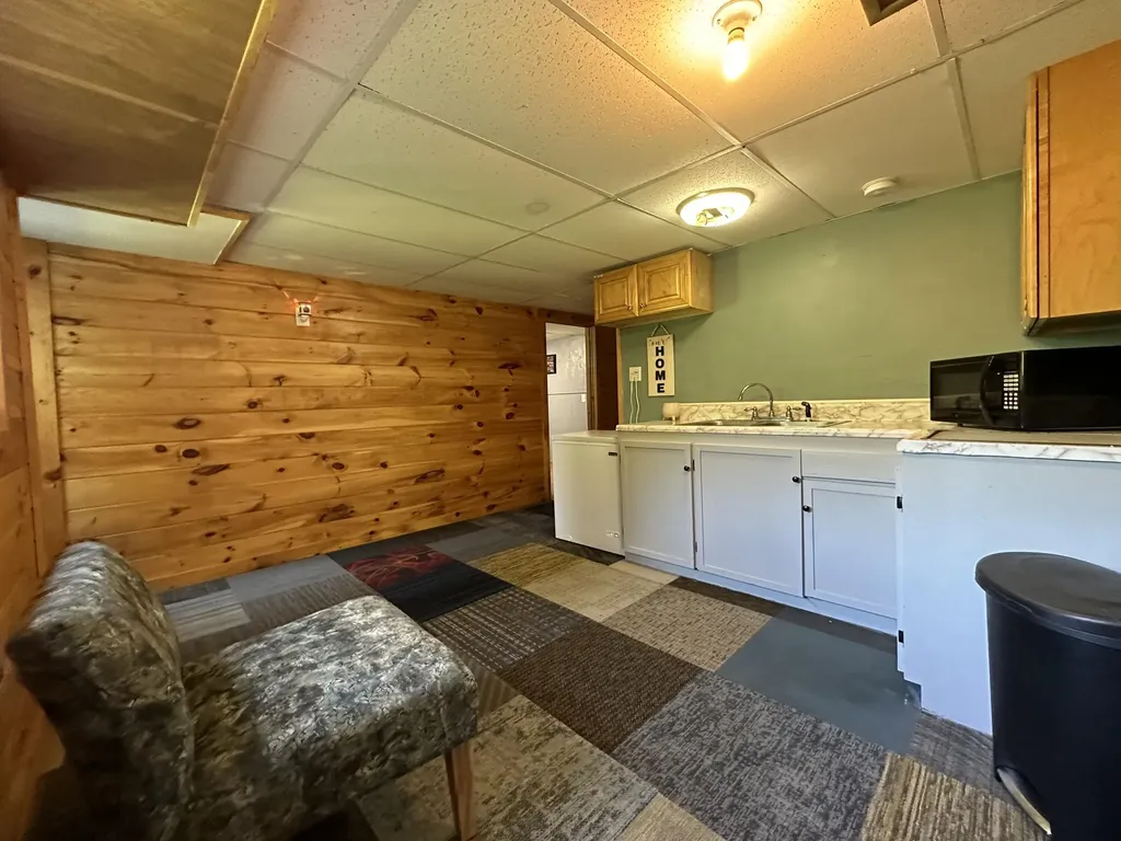 320 Garfield Road Minot ME 04258