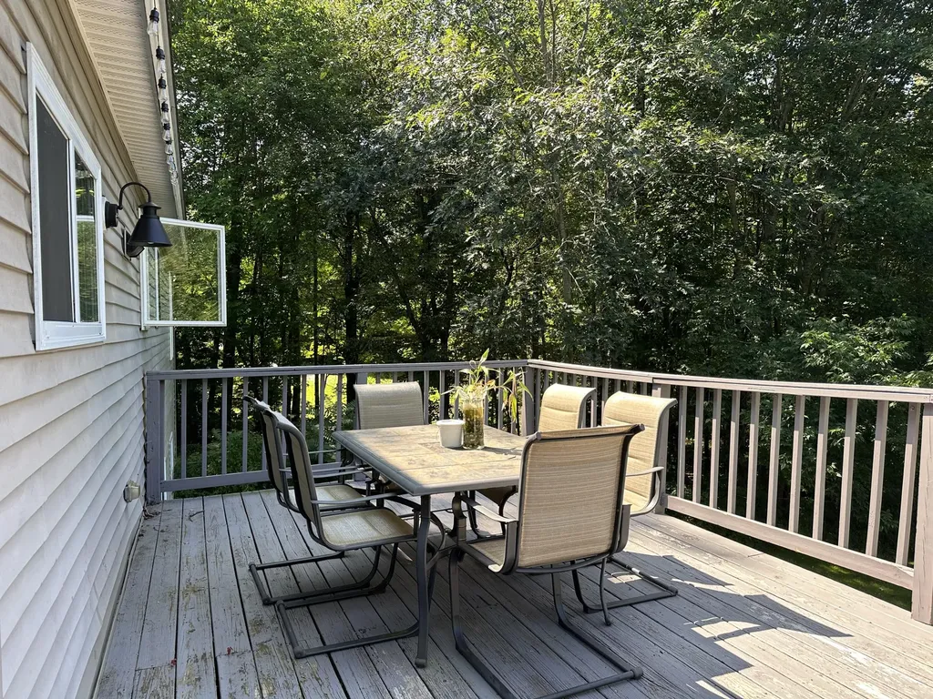 320 Garfield Road Minot ME 04258