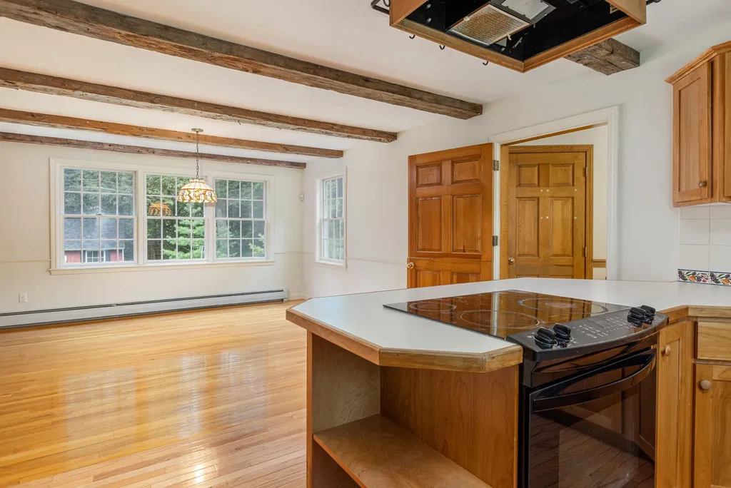 69 Cedar Ridge Yarmouth ME 04096