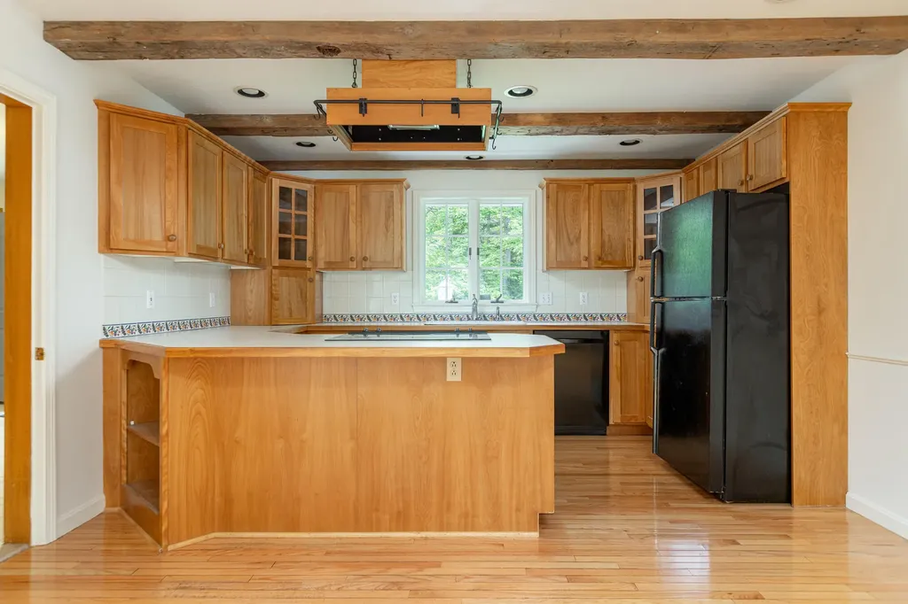 69 Cedar Ridge Yarmouth ME 04096