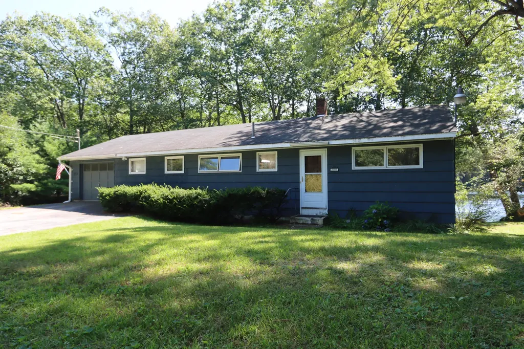 173 Narrows Pond Road Winthrop ME 04364